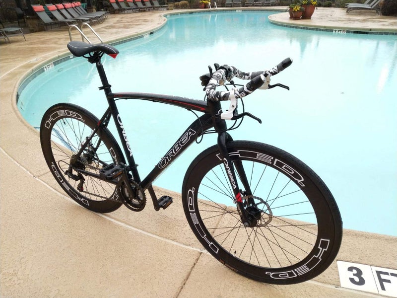 TOPCABIN Camouflage Series Comfort Gel Road Bike Handlebar Tape Bike Bar Tape with Reflective Bar Plugs (White (a Pair)) - Image 5